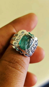 Natural Zambian Emerald 6.75 carat silver handmade ring