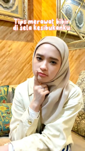 Keindahan Bibir Dengan Serum Bibir Almond Oil 5ml