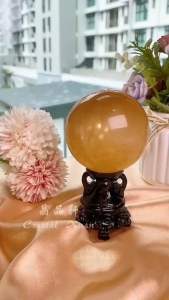 (现货)✨ 67mm 猫眼黄玉球摆件|招财开运 × 光彩能量 × 空间守护 ✨ Cat’s Eye Yellow Jade Sphere|Wealth • Radiance • Aura Protection