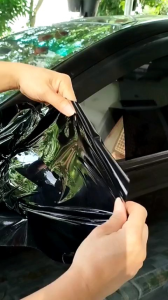 Cuộn tấm decal ĐEN BÓNG dán nóc ô tô decan đen bóng dán trang trí ô tô xe máy điện thoại