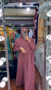 Gamis Mustika Series & Hijab Scraf Bahan Ceruty: Model Simpel Elegan