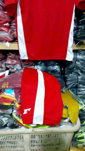 Kaos Olahraga FUTSAL SEPAKBOLA DAN BADMINTON