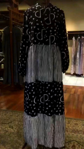 Naraya Dress by Dian Pelangi LIMITED EDITION Busana Muslim Baju Maxi Gamis Abaya Kaftan Gaun Outfit Busui Casual Formal Pesta Pernikahan Kondangan Wanita Hijaber Cantik Anggun Modis Modern Elegan Mewah Model Korea Terbaru Motif Batik Cap Kekinian