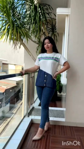 Aurelie Blouse: Pilihan Nyaman untuk Musim Panas & Acara Formal