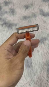 Dao Cạo BIC 3 Lưỡi Vỉ 12 Cây