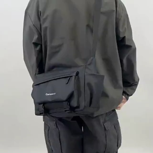 Shoulder Bag Waterproof Sling Bag Messenger Bag Sandang /Shoulder Bag PU Leather Crossbody Bag Messenger Bag
