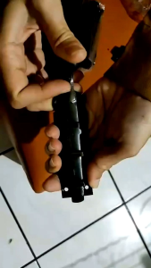 Grendel Kunci Slot Jendela Lemari Pintu Kuningan Antik 85cm