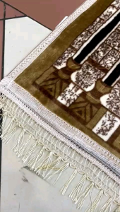 Sajadah Tebal Rumbai: Pilihan Terbaik untuk Shalat