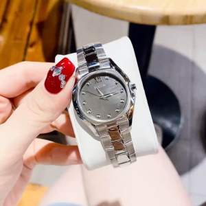 Đồng Hồ Nữ Bulova 96P158 Quartz Size 33 Cọc Số Kim Cương