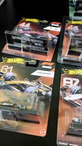 Hot Wheels Ferrari 44 Lewis - Mercedes AMG 12 Kimi - Red Bull - McLaren - Sauber - Williams - Racing Bull -Formula 1 F1 Premium 2025 2026
