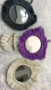 SEPASANG HIASAN DINDING CERMIN DAN KANTONG BUNGA: DEKORASI INTERIOR MODERN