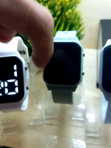 Jam tangan import best seller LED jam tangan pria / wanita