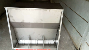 Elite 5 holes Stainless Automatic feeder for Grower Pigs with lid