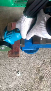 หินเจียรไร้สาย MAKITA 229V ขนาด 4 นิ้ว พิเศษแบตใหญ่ 2 ก้อน มาพร้อมกระเป๋าจัดเก็บอย่างดี สะดวกต่อการพกพา(งานเกรดAAA+)