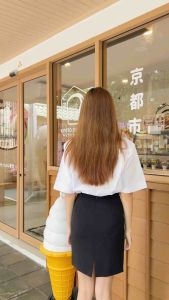 เสื้อนักศึกษาทรงบอยแขนสามเหลี่ยมแขนยาว10นิ้ว ทรงบอยแขนสามเหลี่ยม เนื้อผ้าอย่างดีราคาถูก