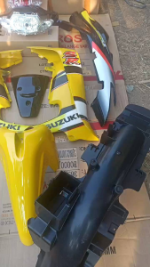 Cover Body Fullset Halus Kasar Plus Lampu Suzuki Smash 110 Lama Untuk 2002 s/d 2006 Warna Kuning Hitam