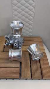 ปากแตรใส่เรือนวงรี45-47มิลรหัสสินค้า48mmปากแตรแต่งสำหรับใส่เรือนลิ้นเร่งขนาด45-47มิลพร้อมน๊อตราคาต่อ1ชิ้น