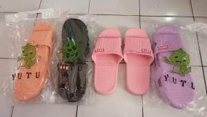 Sandal Wanita Empuk Ringan Slip On Yutu/Sandal Rumahan