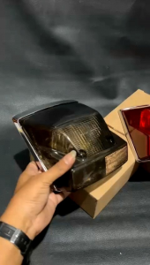 Stoplamp lampu belakang vespa px ps exclusive spartan Model NEW PX original import Hitam smoke & Merah lengkap bagus awet tinggal pasang kualitas.