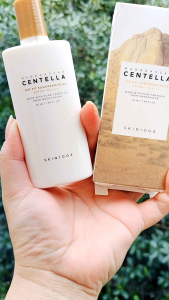 Kem Chống Nắng Chiết Xuất Rau Má Skin1004 Spf50+/pa++++ 50ml