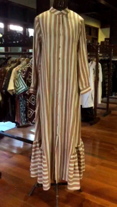 Carolla Dress by Dian Pelangi LIMITED EDITION Busana Muslim Baju Maxi Gamis Abaya Kaftan Gaun Outfit Busui Casual Formal Pesta Pernikahan Kondangan Wanita Hijaber Cantik Anggun Modis Elegan Modern Mewah Model Korea Terbaru Motif Abstrak Kekinian