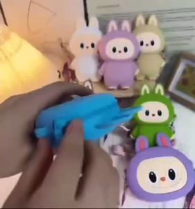 Túi Đeo Chéo Silicon Mini Kuromi/ Labubu. Quà Tặng Cho Bé Iu