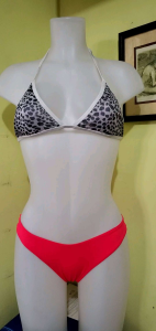 SALE!!! STYLISH BRAND NEW SWIM WEAR SMALL WITH PADDINGS DOUBLE LININGS STRETCHABLE NYLON SPANDEX FABRIC