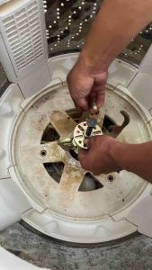 Bộ dụng cụ cảo mâm và lồng máy giặt . Gọn nhẹ thao tác dễ dàng