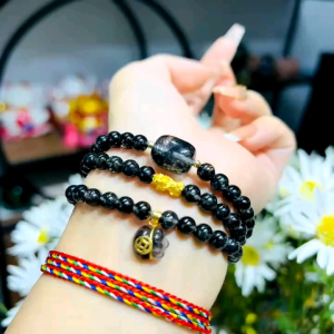 Q584 Chuỗi 3v Thạch Anh Tóc Đen mix lu thống túi tiền Tóc Đen treo móc V10k tỳ hưu v24k - Thủy và Mộc - Phong Thuỷ TUDO P