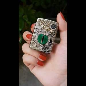 BẬT LỬA HỘP QUẸT Zippo Armor Mắt Rồng Dragon Eye Z266 - DEVA SHOP