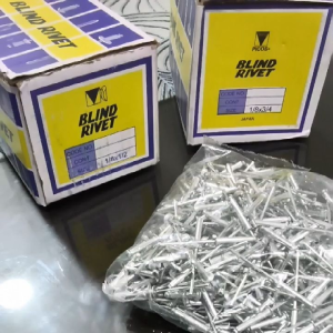 Blind Rivets 1/8×1/2 1/8×3/4 5/32×1/2 5/32×3/4 silver metallic sold per box.