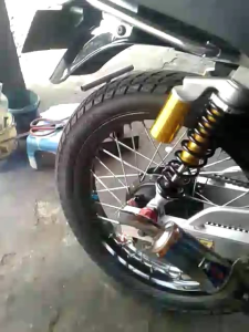 Knalpot Kolong Cobra RX King Half Blue: Aksesoris Motor RX King yang Berkualitas