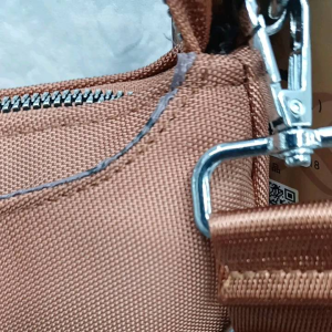 Tas Tenteng Slempang Import: Bahan Kanvas Tahan Lama