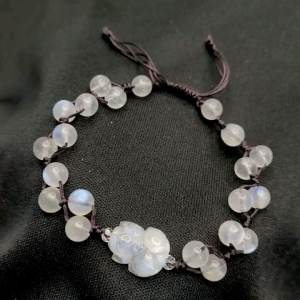 Vòng Tết Tỳ Hưu Hạt Moonstonee - Phong Thủy TUDO