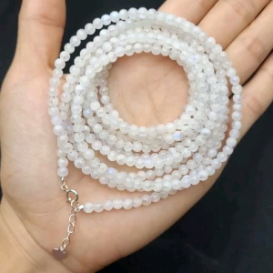 Chuỗi Nhí Quấn Moonstonee 9V Móc Ag Freesize - Phong Thủy TUDO