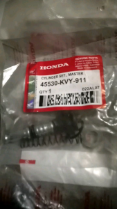 FRONT BRAKE MASTER REPAIR KIT HONDA BEAT110 SCOOPY 110 DASH110 CLICK 125i v1(GENUINE)