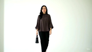 BLOUSE WANITA LENGAN PANJANG POLOS BAHAN CRINGKLE ADEM KEKINIAN ATASAN CEWEK VIRAL MURAH KUALITAS TINGGI BAHAN CRINGKLE ADEM NYAMAN DAN JASTIH SANGAT COCOK DI PADUKAN DENGAN APAPUN ATASAN WANITA KOREAN VIRAL DAN KEKINIAN POLOS AYO CHECK