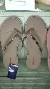 Sandal karet jepit wanita terbaru merek:glaston Import