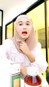 ตะไคร้บ้าน:สรรพคุณ มีฤทธิ์ฆ่าเชื้อราและแบคทีเรียการอักเสบดูลดลงทำให้กลิ่นปากที่เกิดจากเชื้อแบคทีเรียและเชื้อราในช่องปากดูลดลง สมอไทย มีบำรุงชุ่มชื้นซื้อขวางและปลอดภัยที่ช