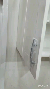 Lemari Gantung Dapur Kitchenset Atas Kayu Blokteak!