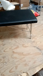 Giường vali xếp loại nâng chân được.