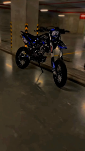 Amanah decals stiker crf 150l full body desain hitam biru kombinasi warna elegan free custom