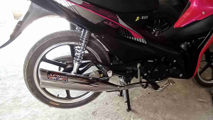 RUSI SURF 100/125 APIDO CHICKEN PIPE