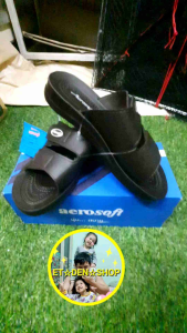 รองเท้าแตะ aerosoft ผลิดโดยใช้ PU (Polyurethane) โดยเป็นสูตร พิเศษในการผลิตพื้นรองเท้า โดยมีคุณสมบัติ คือ นุ่ม เบา และมีความทนทานสูง รองเท้า aerosoft ผลิตในระบบ PU direct on upper ซึ่งจะทำให้หนังหน้าติดกับส่วนของพื้น พียู หลอมมาเป็นเนื้อเดียวกัน