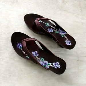 Sandal Kayu Jepit Hak Telor / Kelom Tasikmalaya