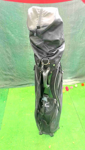 golf bag mizuno bag black Mizuno golf bag which appears to be a stand bag with a hood. The bag has the Mizuno logo