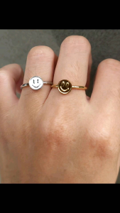 BBแหวนสแตนเลสรูปอมยิ้มงานเกรดดีมี2สีให้เลือก