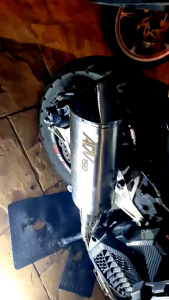 KNALPOT RACING ADV BLACK UNTUK ADV 150 SUARA BAS HALUS