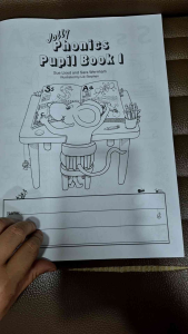 2 เล่ม Black & White Jolly Phonics Pupil 1+2