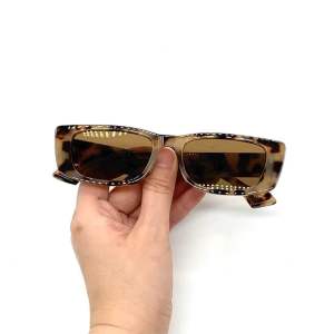 แว่นกันแดดขอบตัด ทรงสวย สีละมุนมากกก เลนส์ UV400